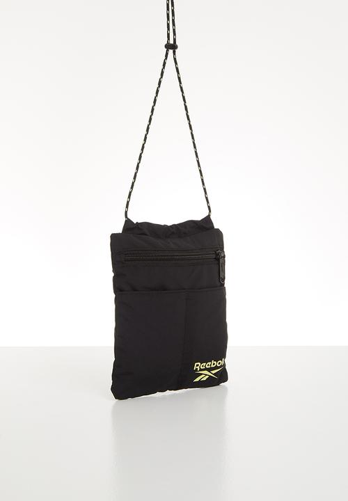 Reebok - Cl s retreat city bag - black