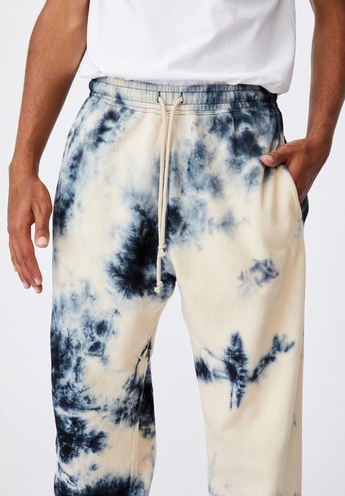 Factorie - Relaxed tie dye trackpant - bleached inferno tie dye