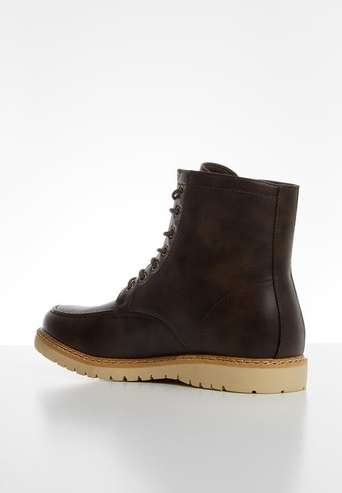 Superbalist - Austin lace-up boot - brown