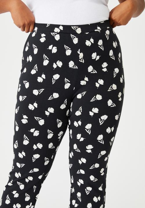 Cotton On - Curve jersey flare pant - black 