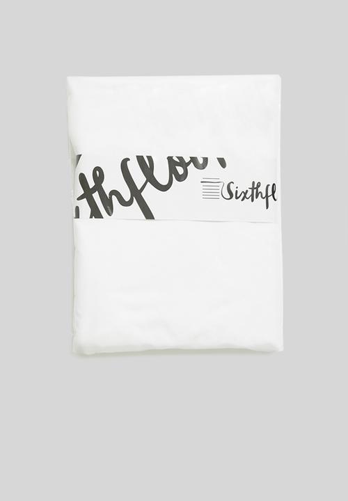 Sixth Floor - 100% bamboo super soft fitted sheet - white