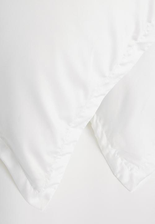 Sixth Floor - 100% bamboo super soft duvet cover set - white