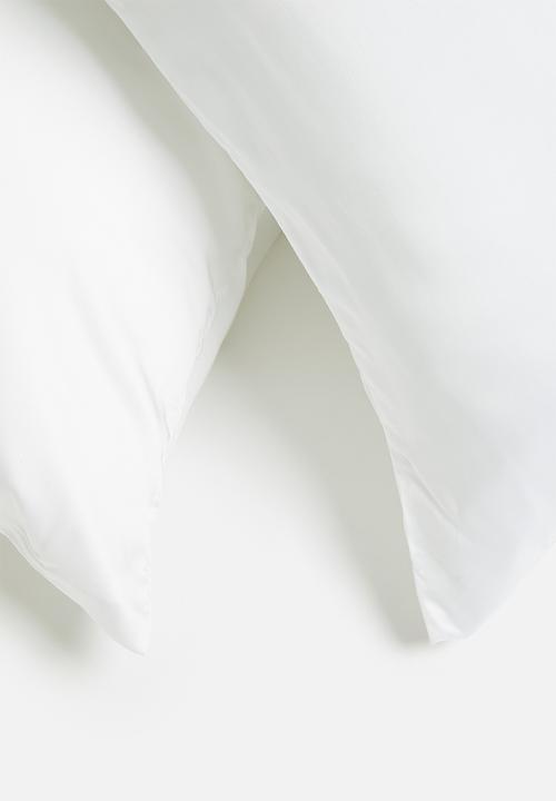 Sixth Floor - 100% bamboo super soft pillowcase set - white