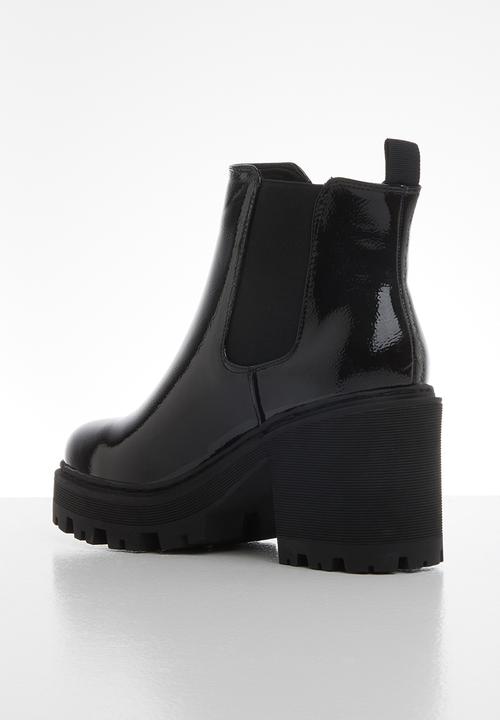 Missguided - Patent cleated sole chelsea boot - black
