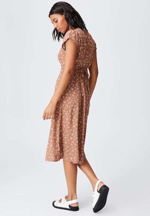 Cotton On - Woven cleo tie back midi dress - brown