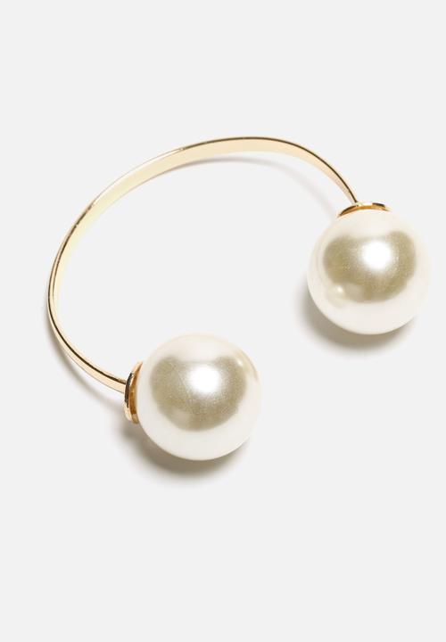 Bennt Editions - Large Pearl Bracelet