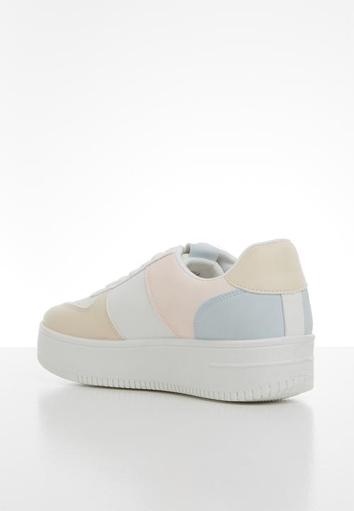 Cotton On - Alexa platform - white 