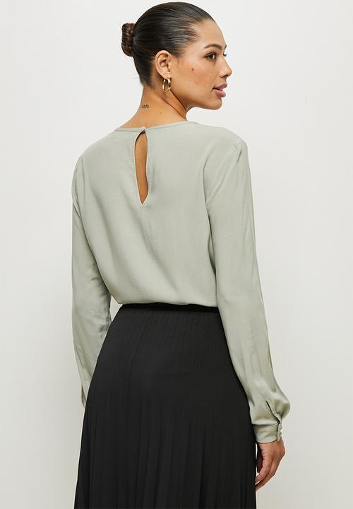 edit - Long sleeve keyhole blouse - sage