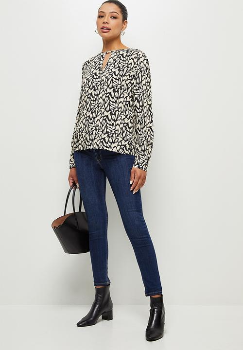 edit - Long sleeve keyhole blouse - neutral & black 