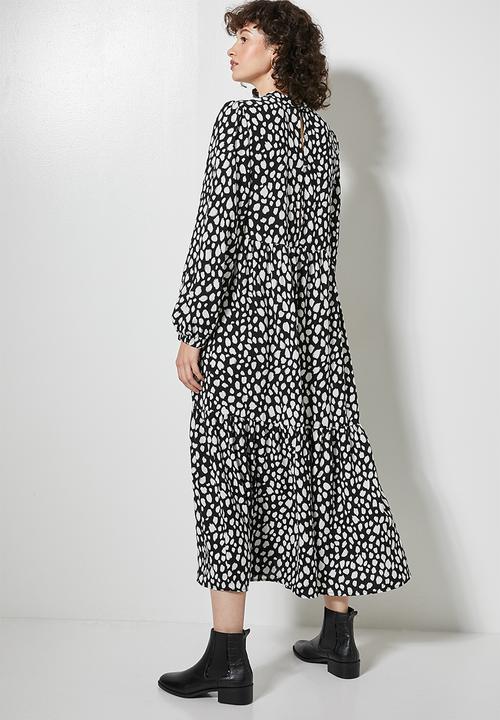 Superbalist - Turtleneck tiered dress - black & white 