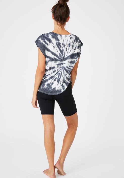 Cotton On - Active scoop hem T-shirt - black tie dye