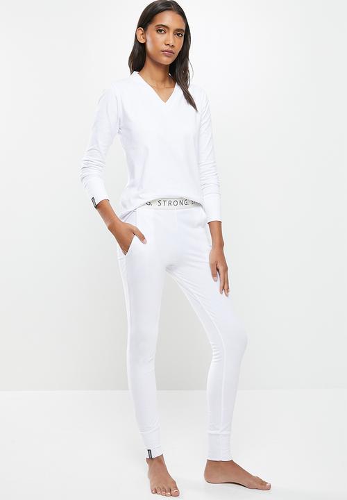 STRONG by T-Shirt Bed Co. - Ladies basic - white