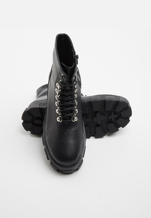 Superbalist - Sharr lace-up boot - black