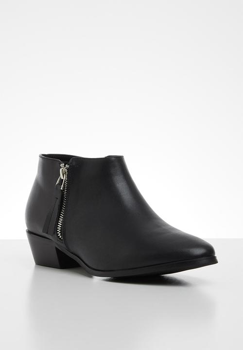 edit - Candine ankle boot - black