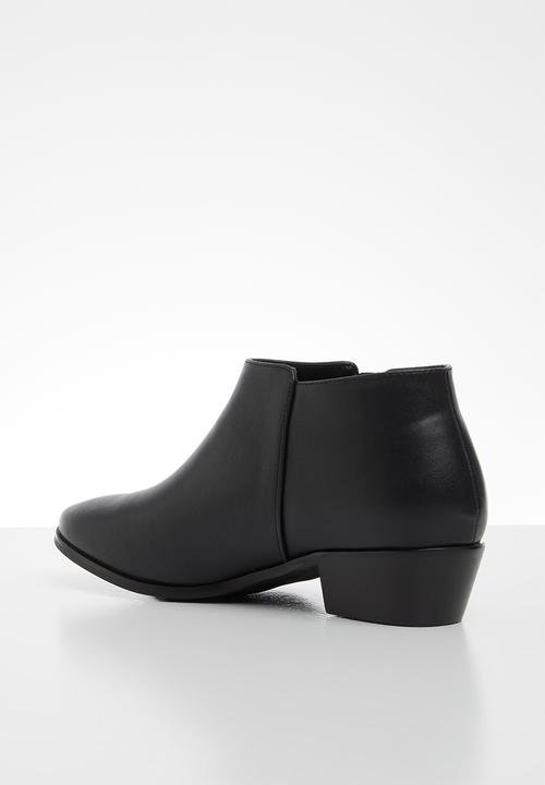 edit - Candine ankle boot - black