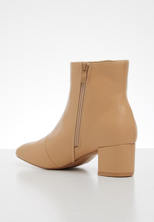 edit - Lundin ankle  boot - natural