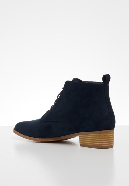 edit - Nandie lace-up boot - navy