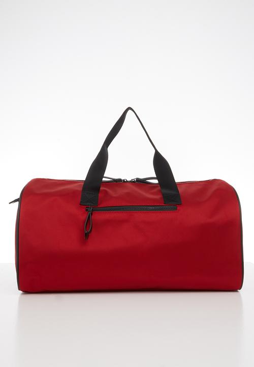 GUESS - Central small duffel - red & black