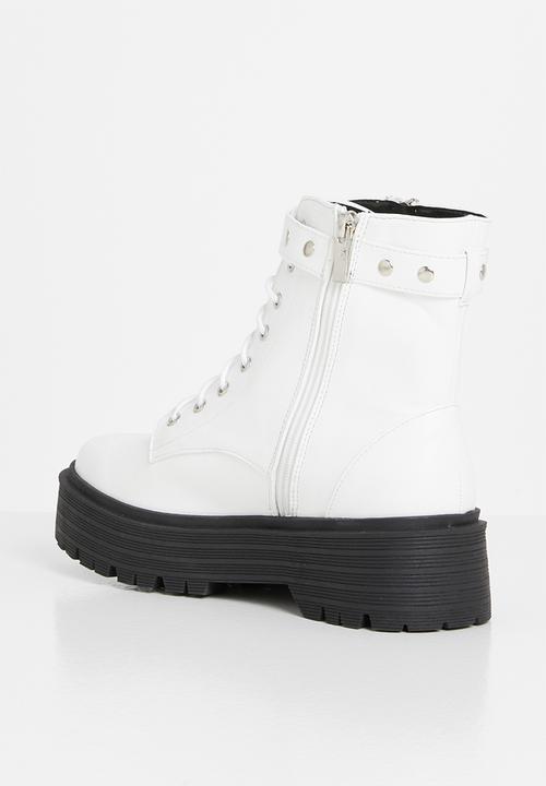 Z_Code_Z - Quinn biker boot - white