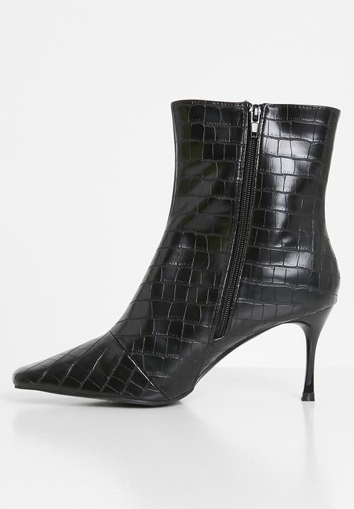 Z_Code_Z - Helen wider fit ankle boot - black