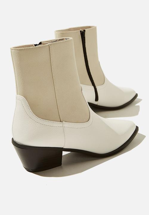 Cotton On - Marlie minimal western boot - white multi