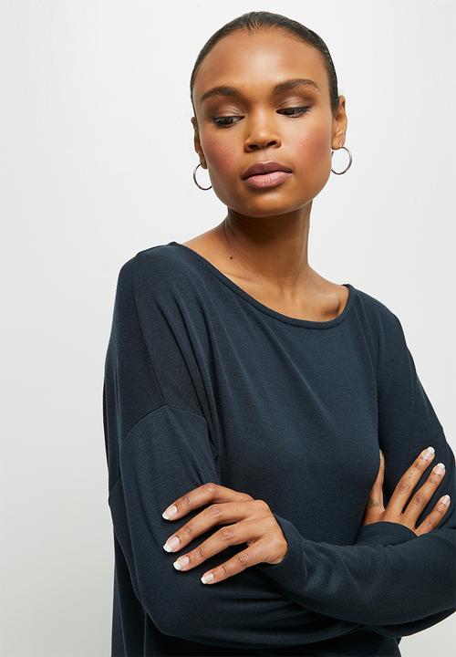 edit - Drop shoulder cut & sew top - navy