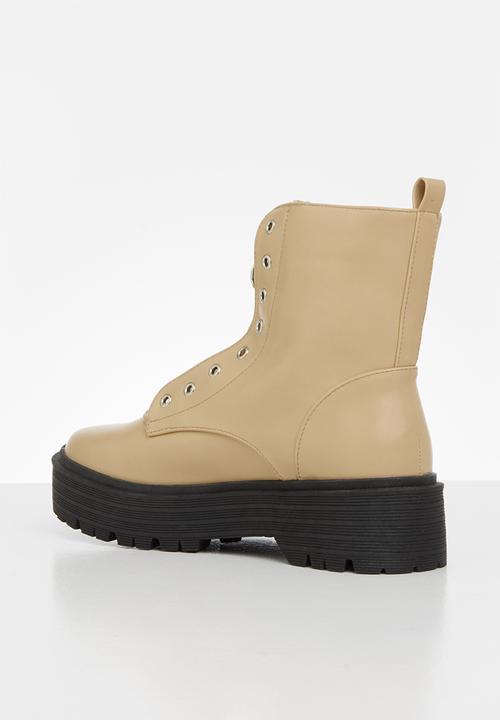 Z_Code_Z - Emery military boot - bone