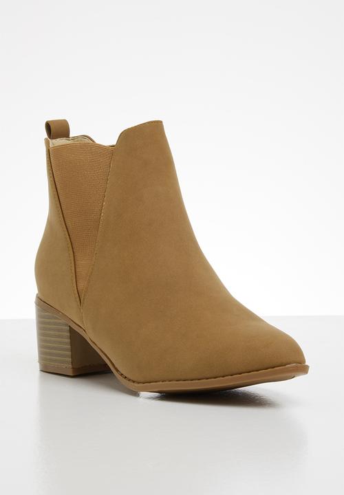 Jada - Chelsea block heel boot - tan