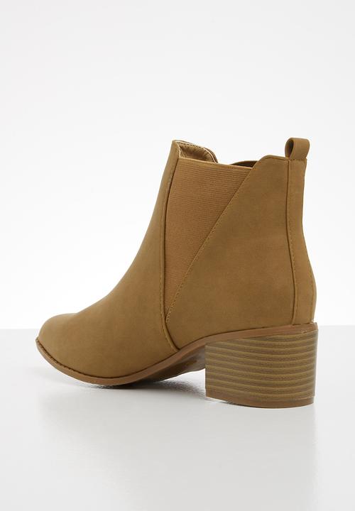 Jada - Chelsea block heel boot - tan