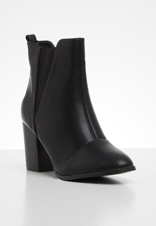 Jada - Side panel block heel boot - black