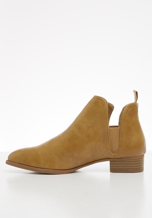 Jada - Side cut ankle boot - tan
