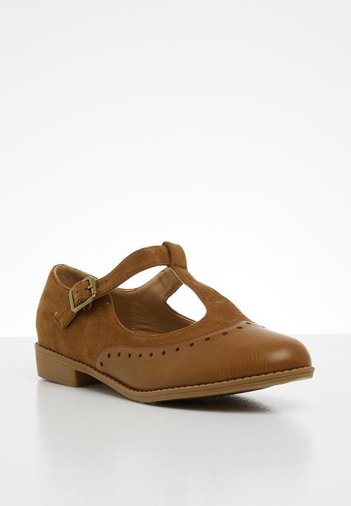 Jada - Mary jane buckle shoe - tan