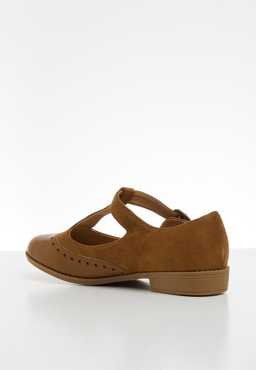 Jada - Mary jane buckle shoe - tan
