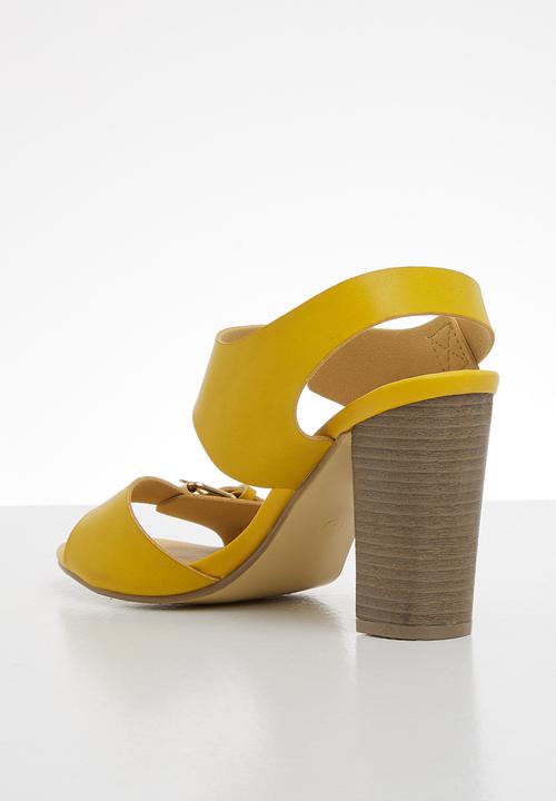 Jada - Buckle detail block heel - mustard