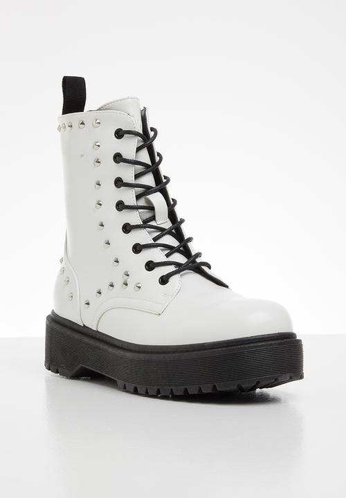 Plum - Caro lace up chunky boot - white