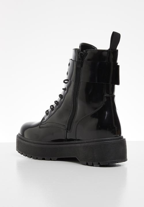 Plum - Sadie lace up chunky boot - black