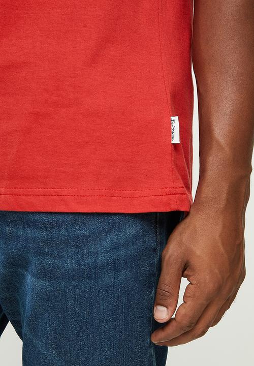 Ben Sherman - Sticker pack tee - red