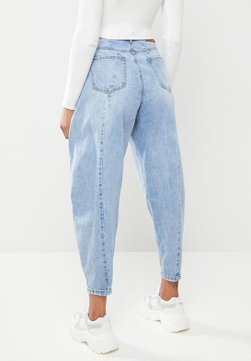Missguided - Clean tapered leg jean - light blue