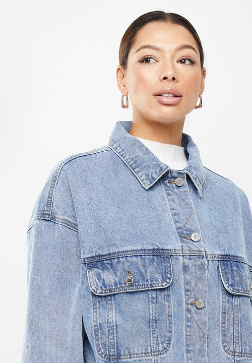Missguided - Pleat back oversized 80s denim jacket - blue