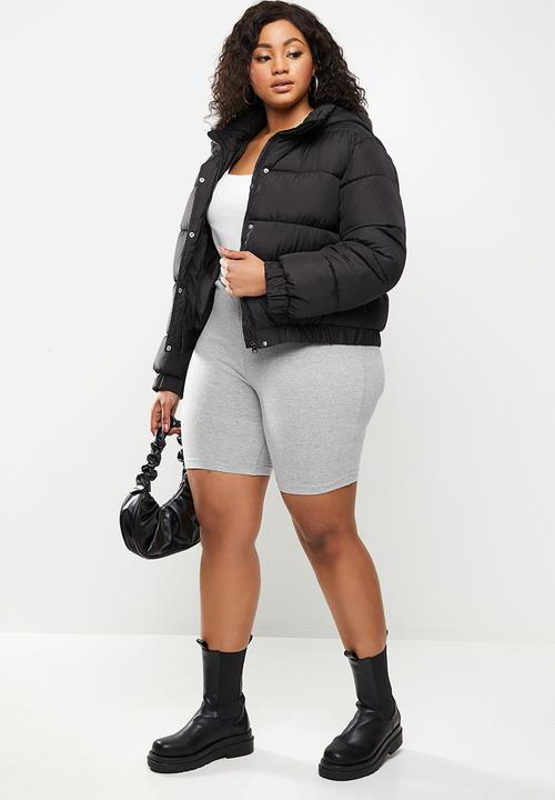 Missguided - Plus size hooded puffer jacket - black