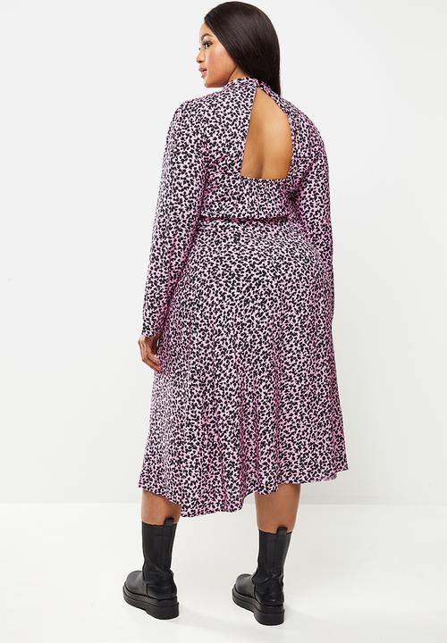 Me&B - Plus back window dress - pink & black 