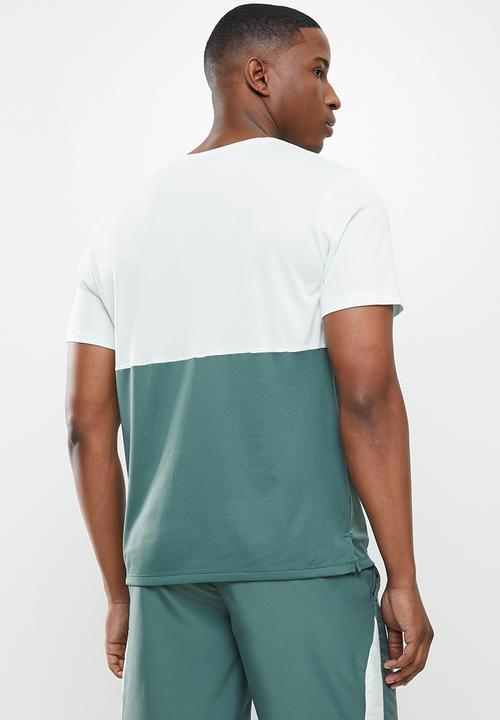 Nike - Nk breathe run top short sleeve wr gx - green