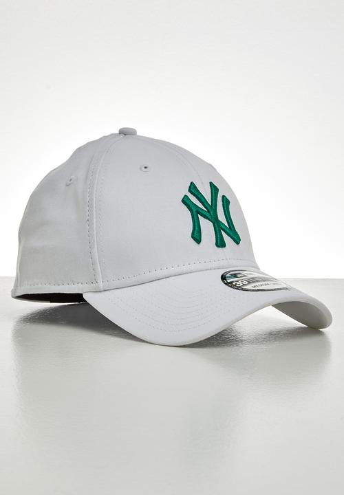 New Era - 3930 league essential New York Yankees -  white& teal