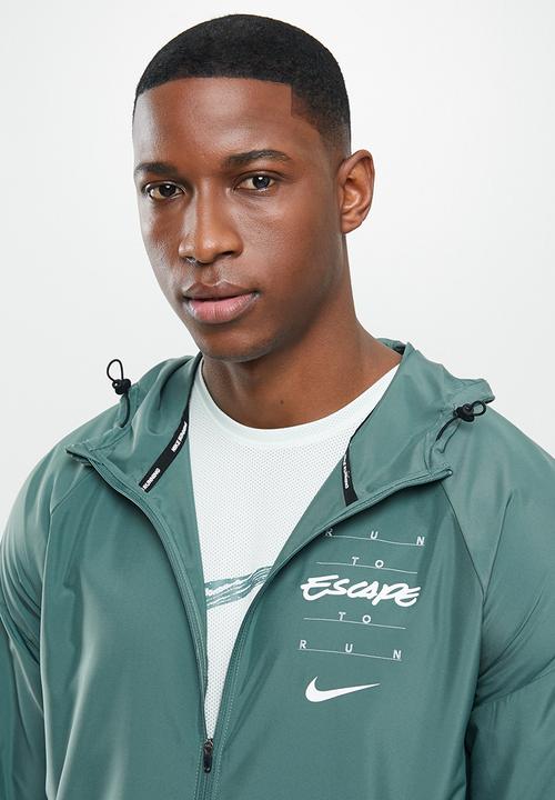 Nike - Nk essntl jacket wild run gx - green