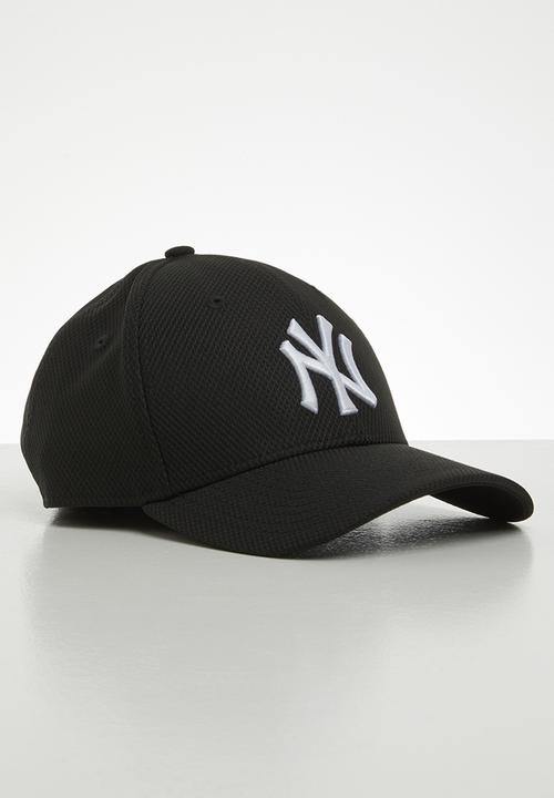 New Era - 940 diamond era essential neyyan - black & white