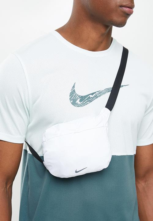 Nike - Nike windbreaker - white