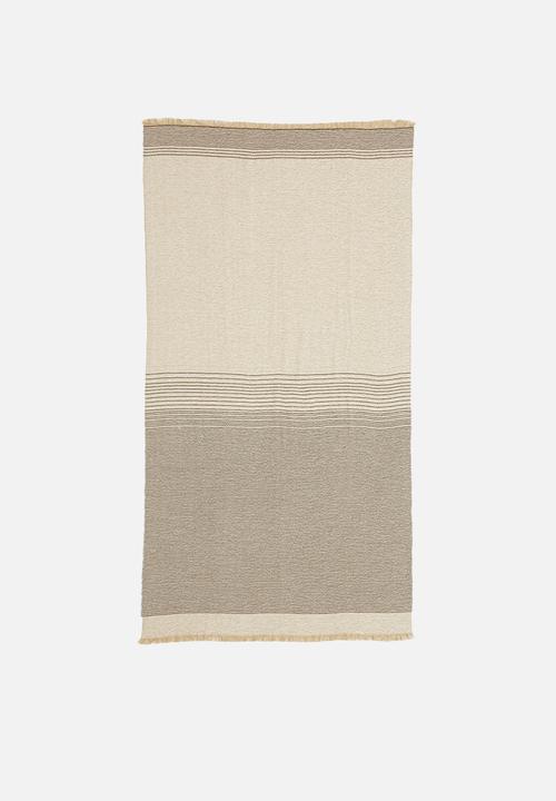 edit - Fringed scarf - neutral