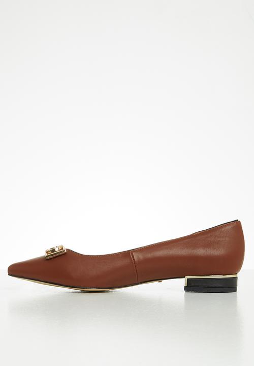 POLO - Bella leather polo pointed pump - brown