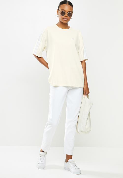 adidas Originals - Adicolor loose tee - white & neutral 