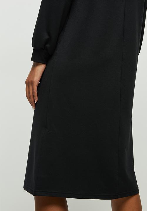 edit - Long sleeve sweater midi dress - black